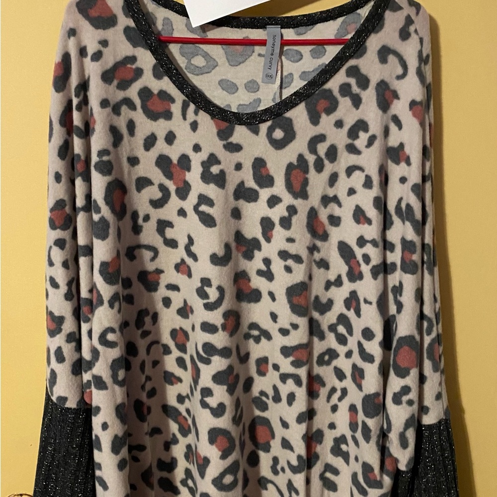 SIZE 3X BOUTIQUE STYLE TOPS NEW NEVER WORN